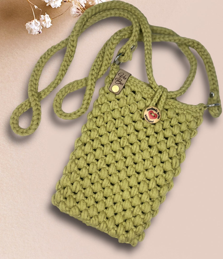 Crochet phone cases